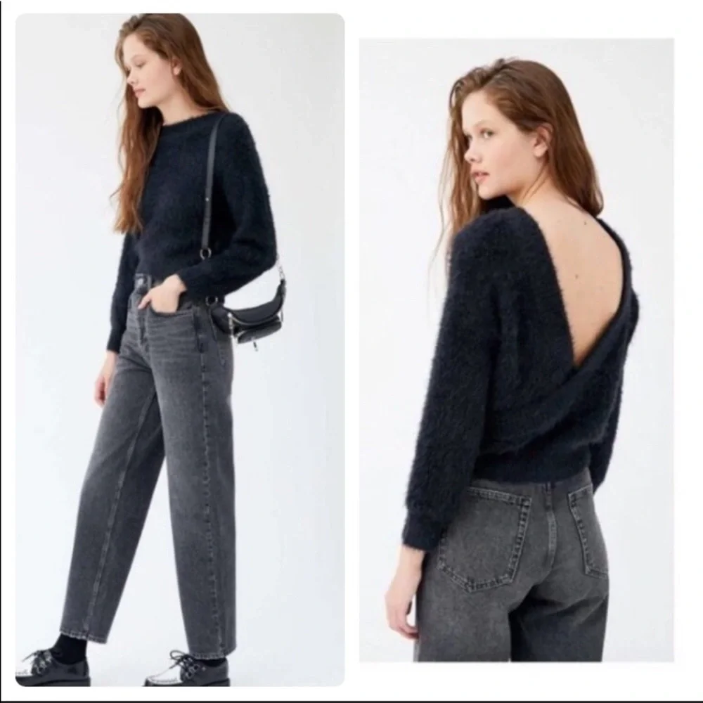 Urban Outfitters Elsa Fuzzy Sweater - Picture 2 of 9